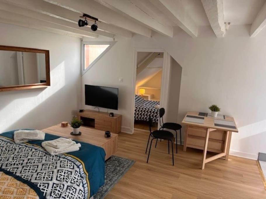 Appartement Calme Entre Ville Et Circuit เลอม็องส์ ภายนอก รูปภาพ